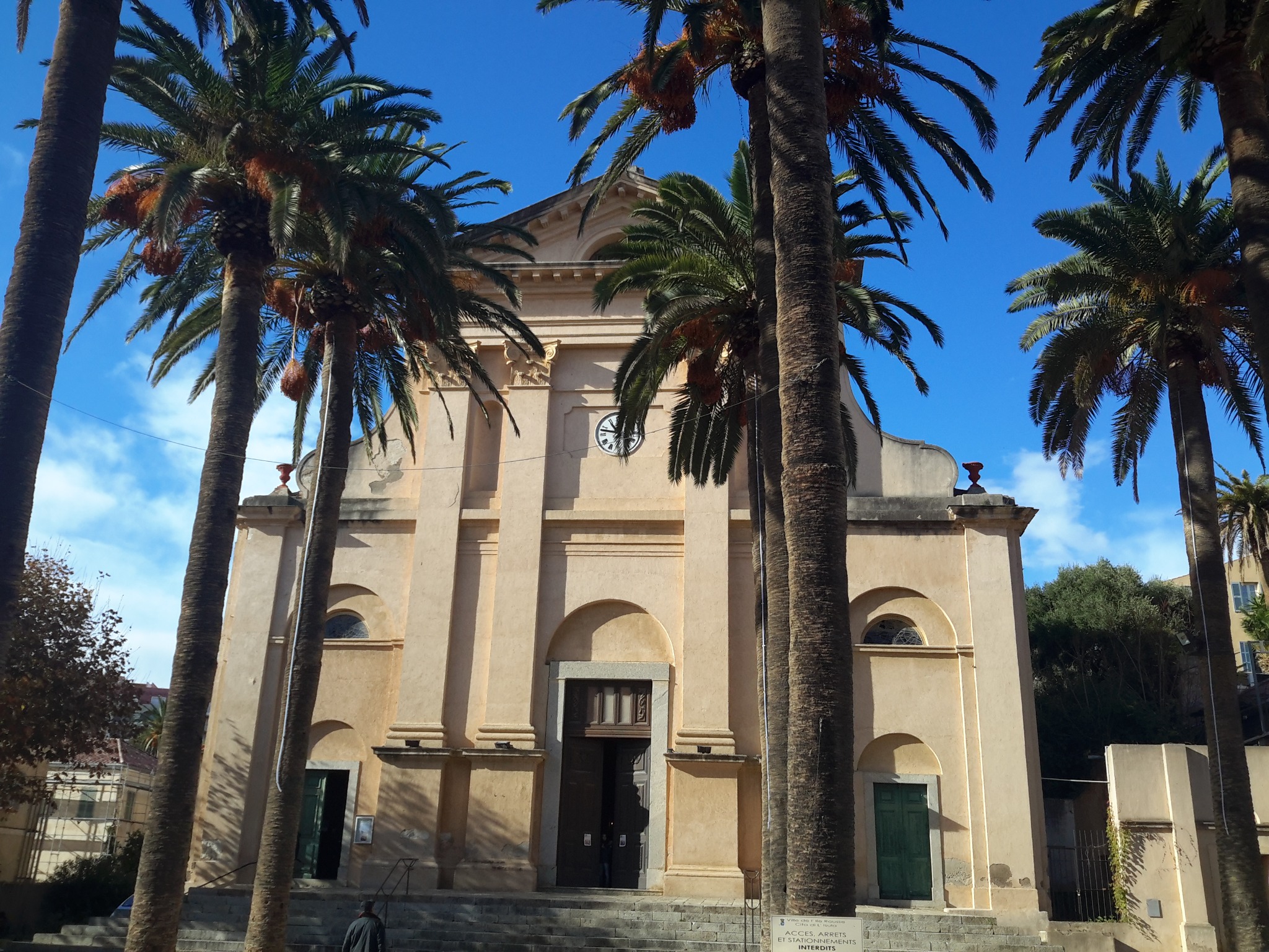 Une église au cœur de la ville